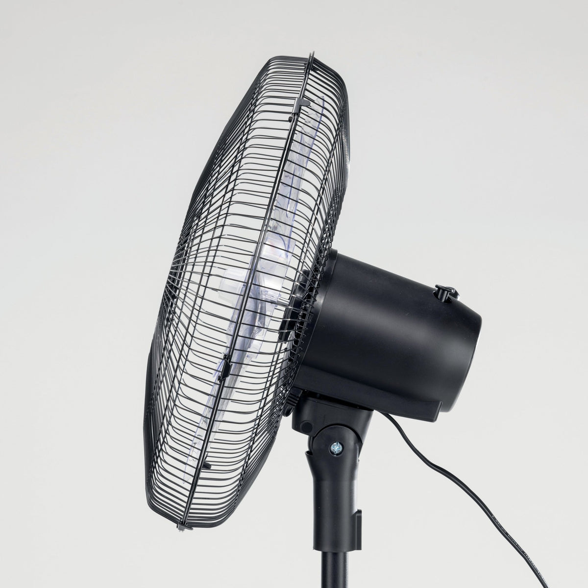Kenwood - Pedestal Fan 40cm with Remote Matte 36W Black - IFP16.100BK - Kenwood South Africa