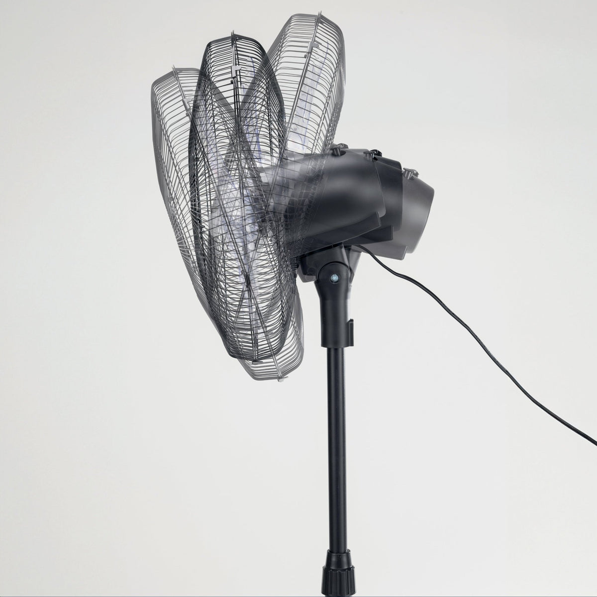 Kenwood - Pedestal Fan 40cm with Remote Matte 36W Black - IFP16.100BK - Kenwood South Africa