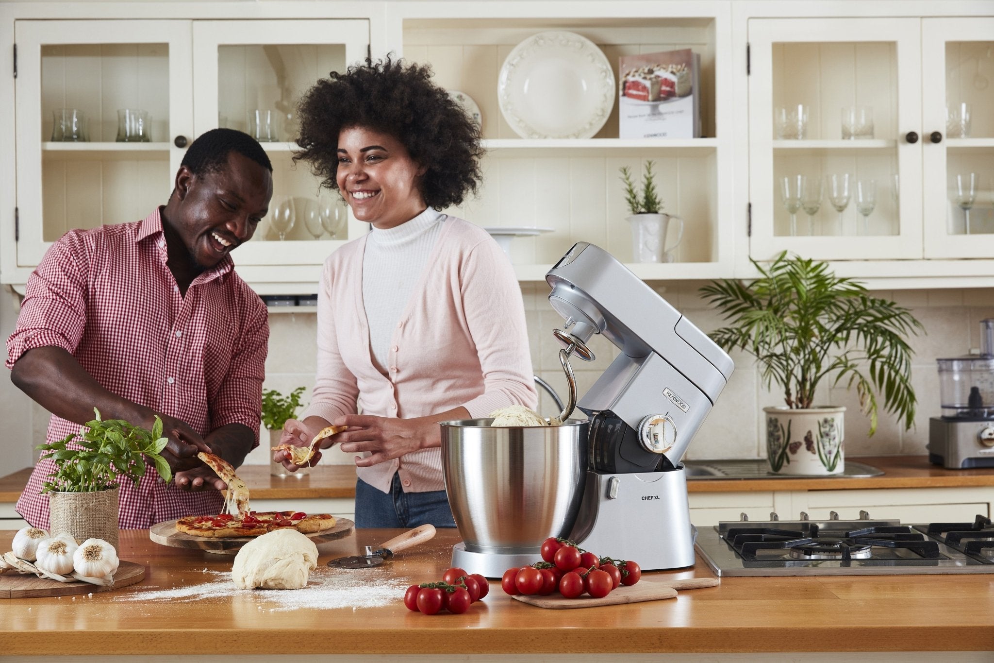 Kenwood - Chef XL Stand Mixer 1000W - KVL4100S – Kenwood South Africa